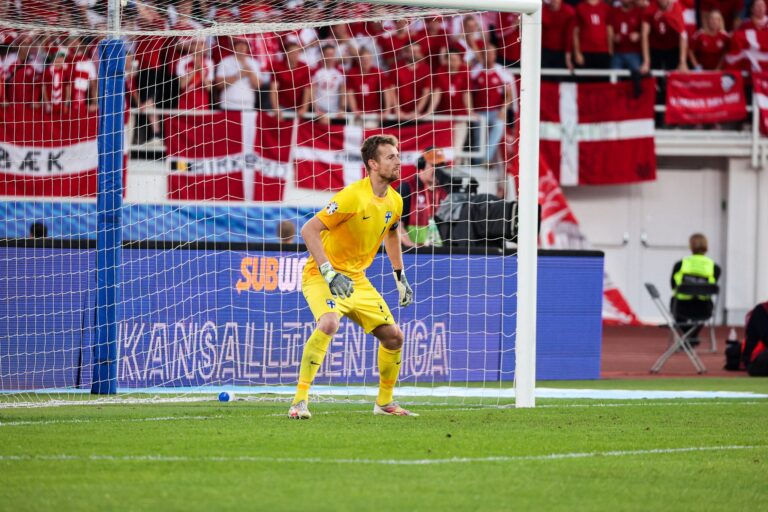 Lukas Hradeckyn tilanne hämmentää – Antti Niemi ei säästele sanojaan