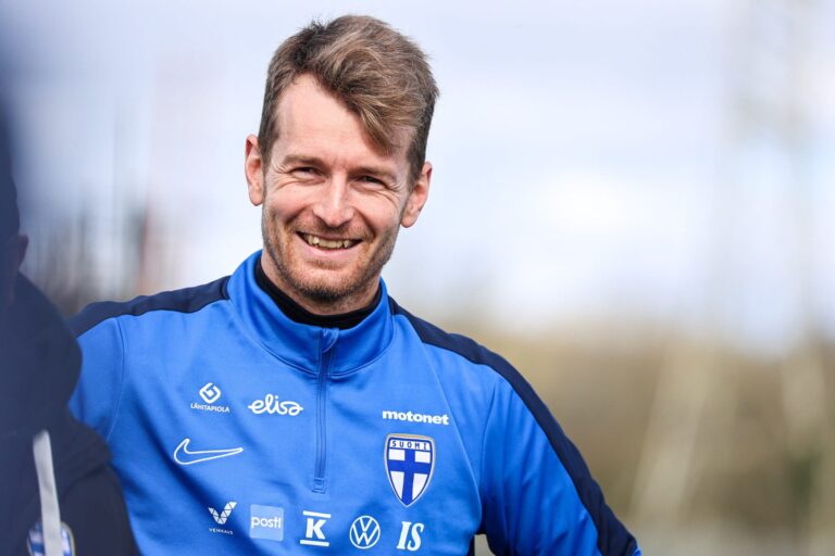 Sata lasissa – Antti Niemi kertoo, mikä tekee Hradeckystä erityisen
