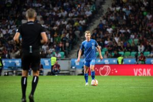 Ex-Huuhkaja paljasti Kymppipaikalle kohauttaneen siirtonsa taustat: ”En päätynyt siihen, miten maksimoin uran”