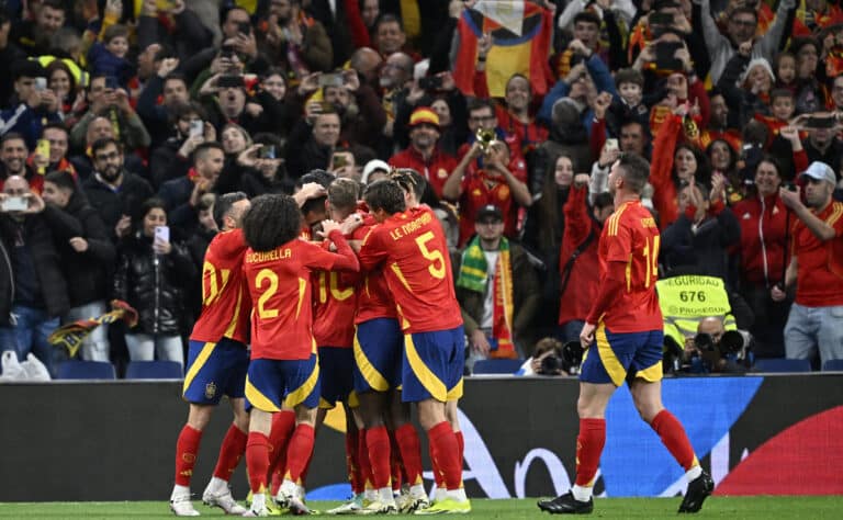 Georgia osui ensin – Espanja teki lopulta EM-historiaa!