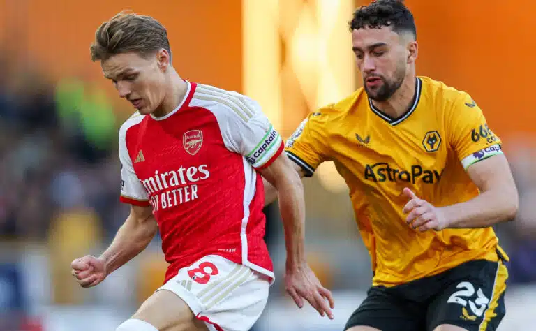 Keskikentän kapteeni tarjoilee tyhjää – nuorelle tähdelle vaaditaan peliaikaa