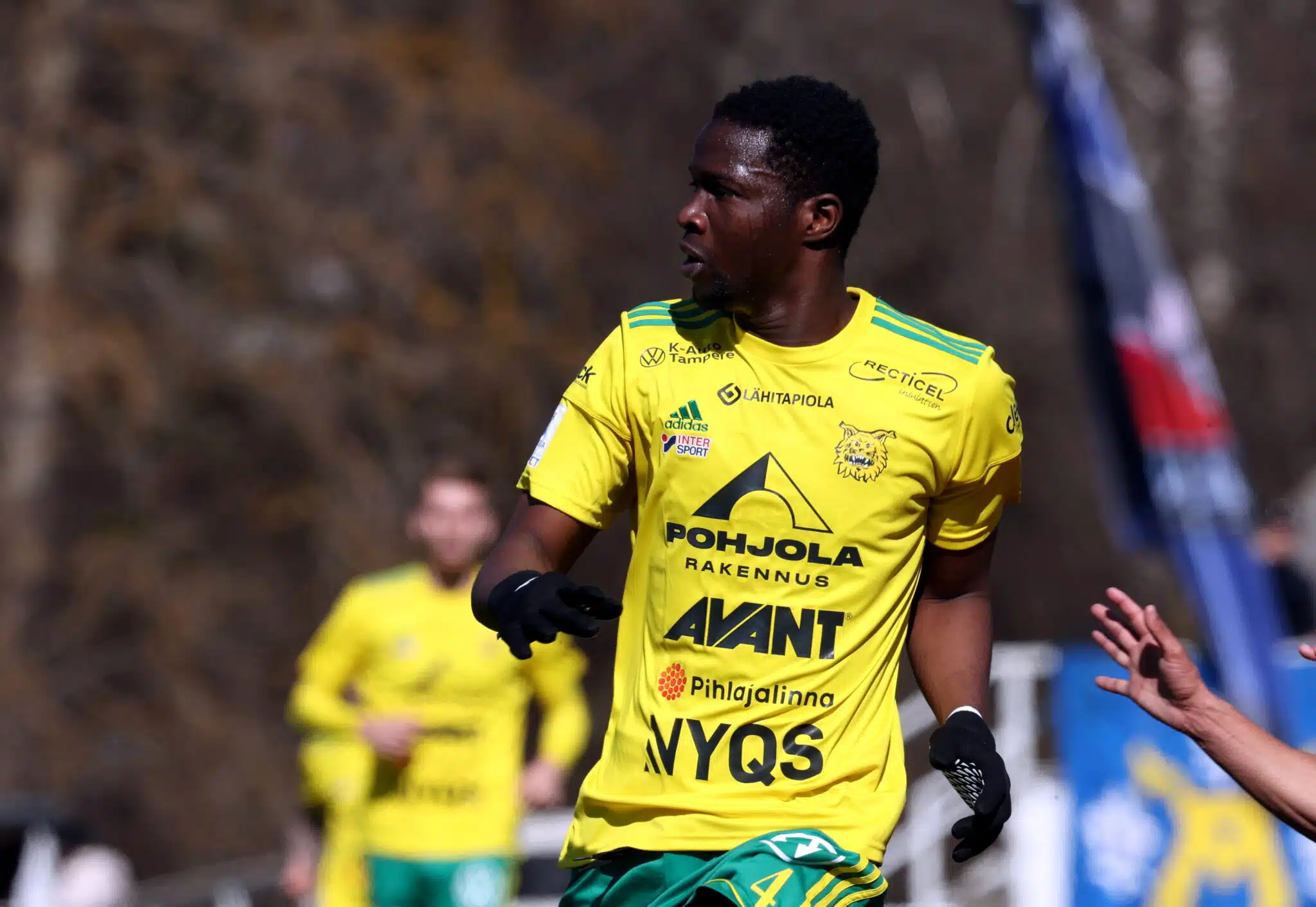 Ilves purki ghanalaispuolustajan sopimuksen