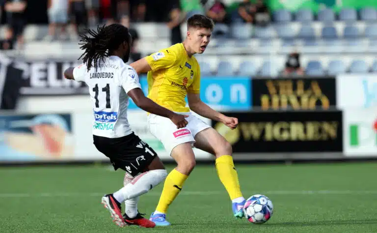 KuPSista Kroatiaan – moni epäili, nyt otteet pakottavat puhumaan Huuhkajista