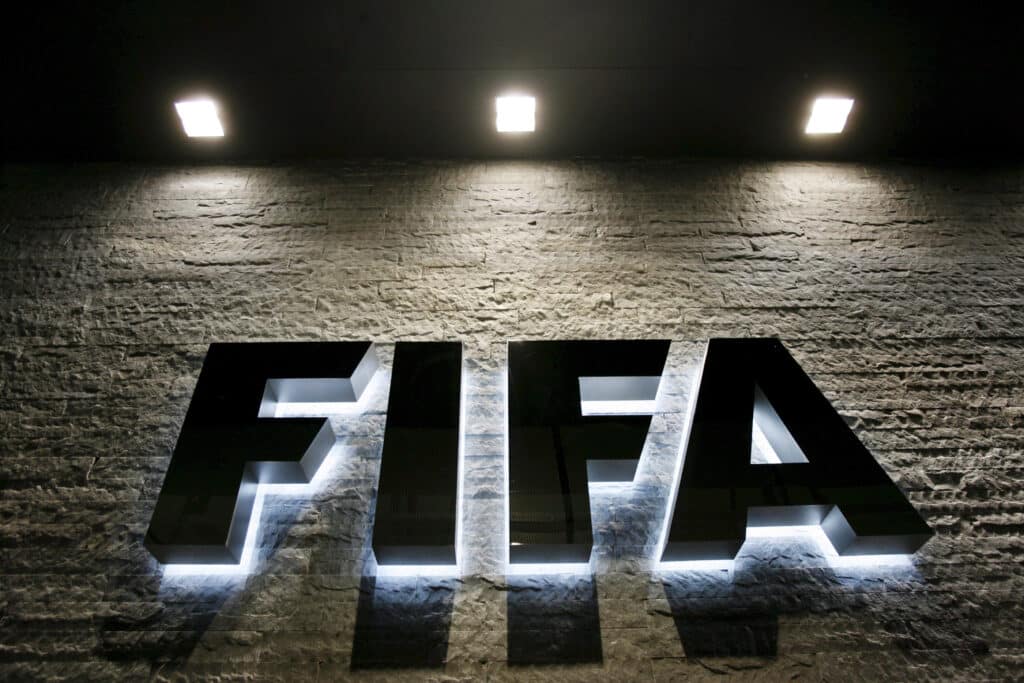 FIFA-tehtävät kutsuvat suomalaista pelaaja- ja valmentajalegendaa