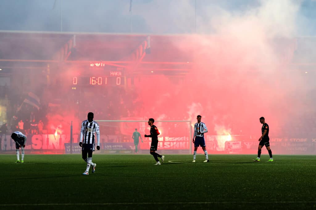 HJK:lle kovat sanktiot kannattajien häiriökäyttäytymisestä