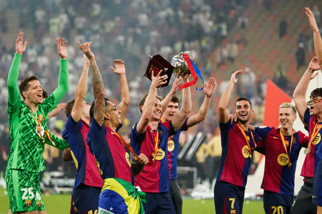 FC Barcelonan jättilupaus Saudi-Arabiaan – Deco: ”Hätäinen päätös”