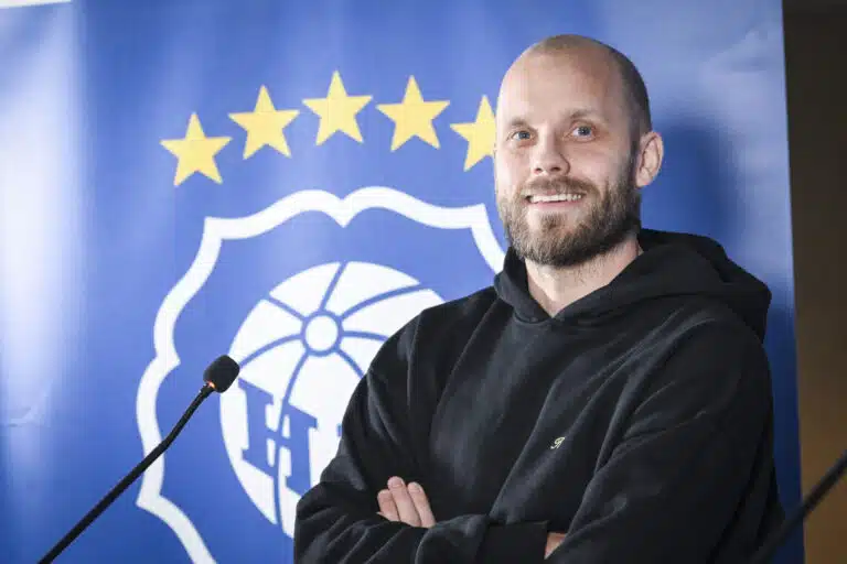 Haastattelu: HJK-valmentajalta lupaus Teemu Pukista ja Alexander Ringistä – ”Ovat ennen sarjan alkua huippukunnossa”