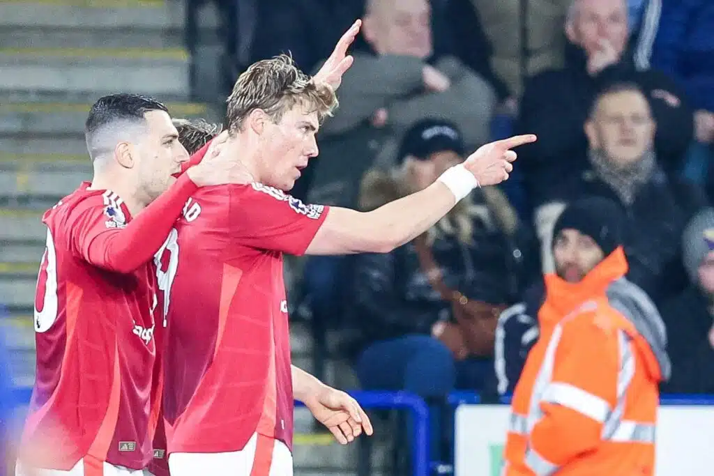 ManU-hyökkääjän tilanne kuumenee – Napoli odottaa iskun paikkaa