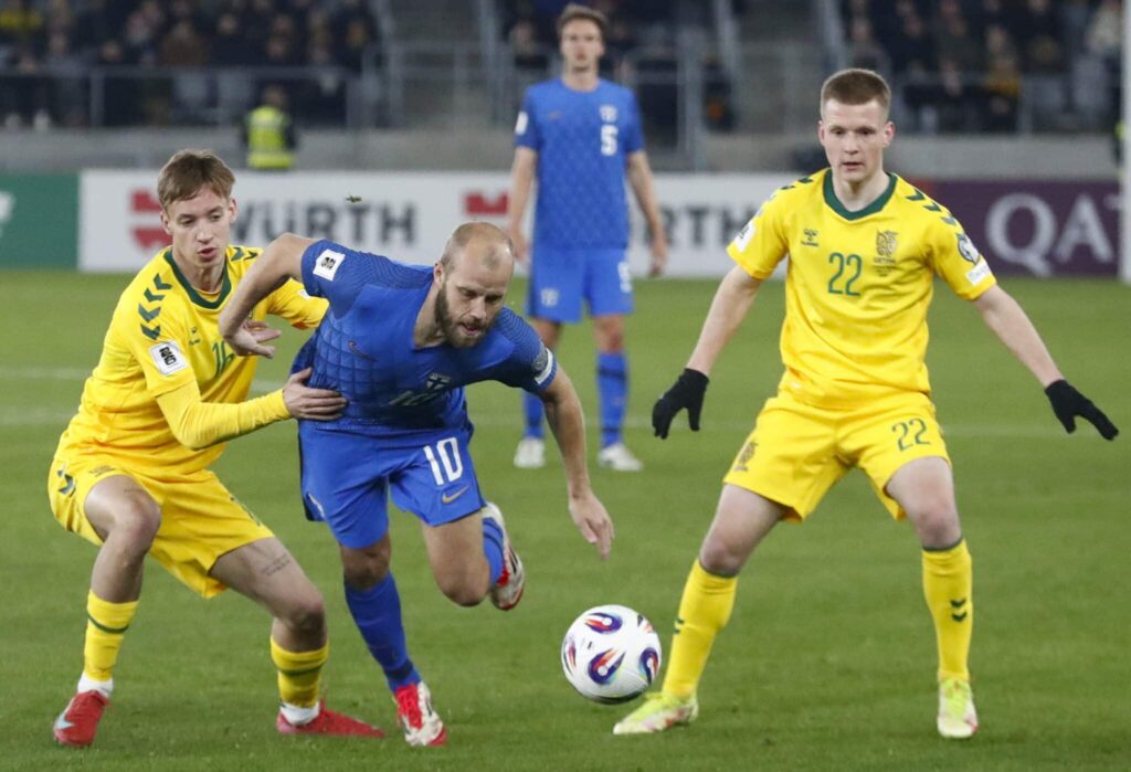 Huuhkajat kompuroi Liettuassa – kahden maalin johto vaihtui pettymykseen