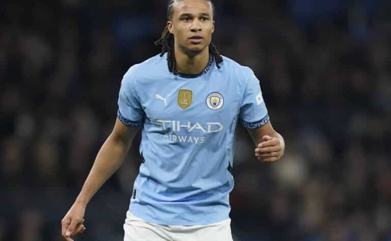 Barcelonan tähtäin Manchesterissa – maajoukkuetähti liikkeellä