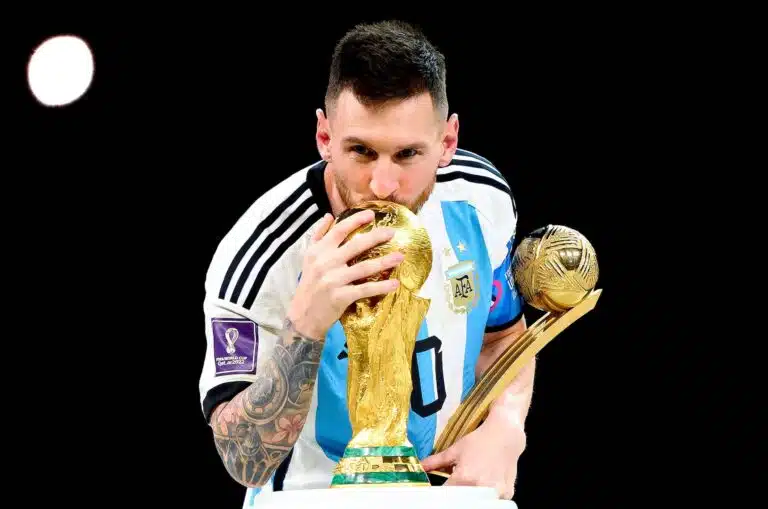 Luis Suarezilta jättipaljastus Lionel Messistä