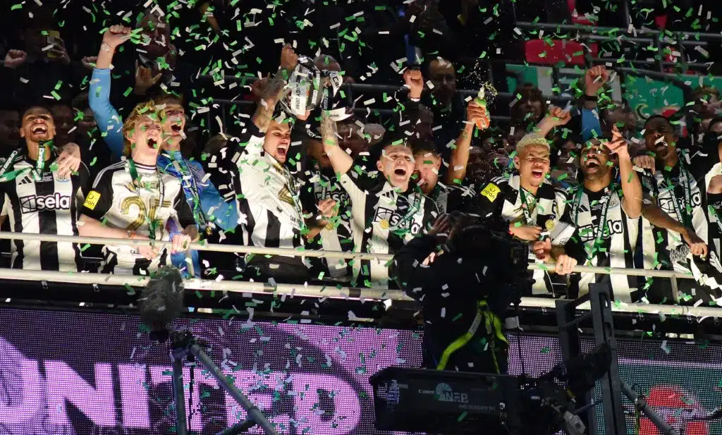 Newcastle näytti ManU:lle ja Tottenhamille pitkää nenää