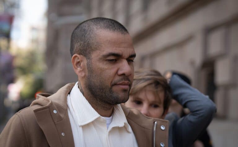 Dani Alves palasi julkisuuteen – saarnasi nuorille Gironassa