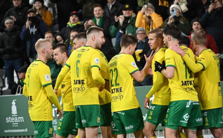 Veikkausliigan kärki jyrää – Ilves dominoi, Roope Riski häikäisi