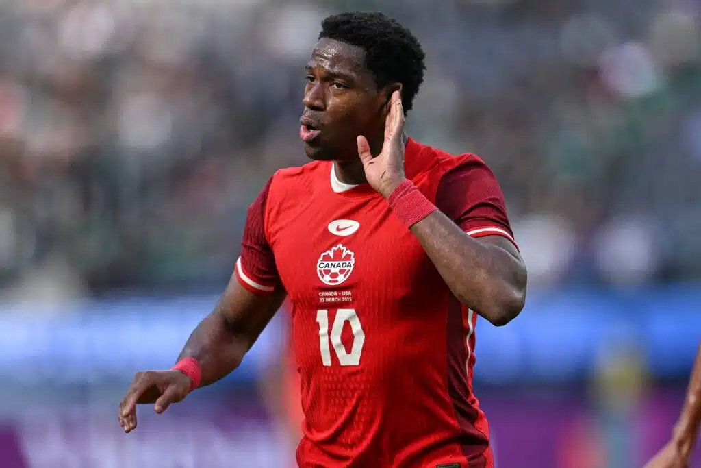 Jalkapallotähti teki kohahduttavan liikkeen siirtomarkkinoilla – uhka vai mahdollisuus?