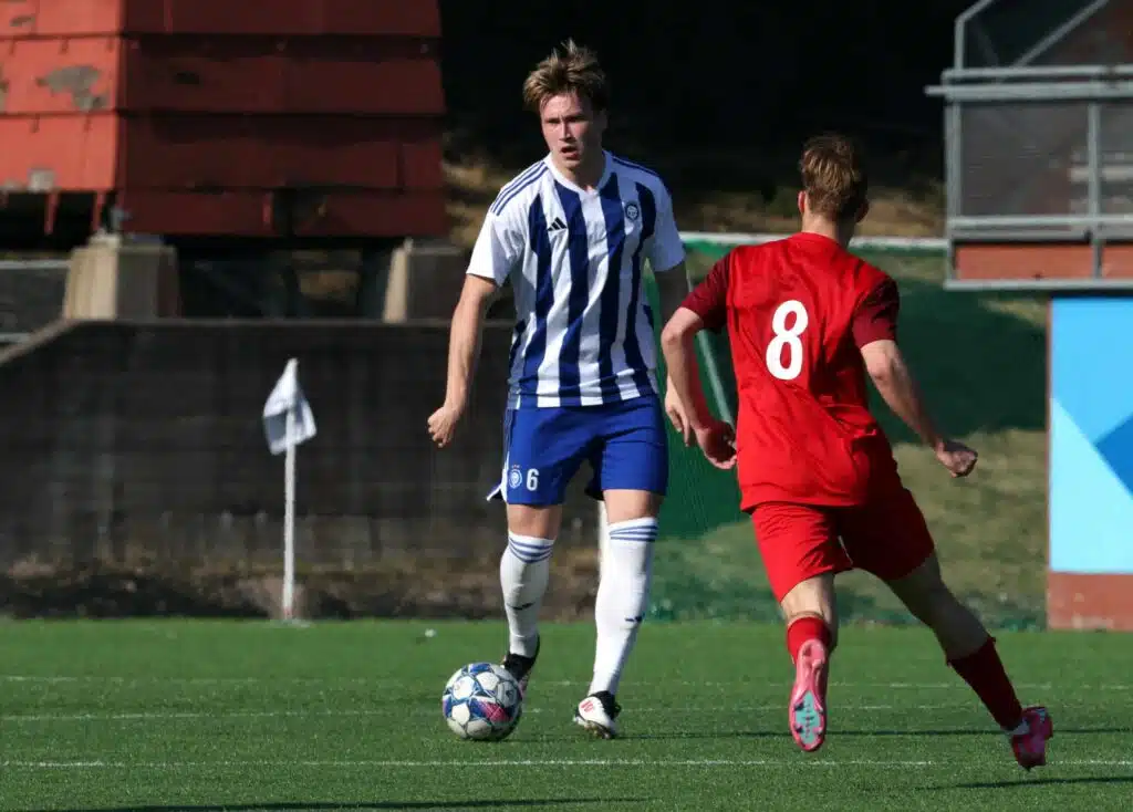 Huuhkajilla usko tapissa – ”Ei anneta mitään ilmaiseksi”