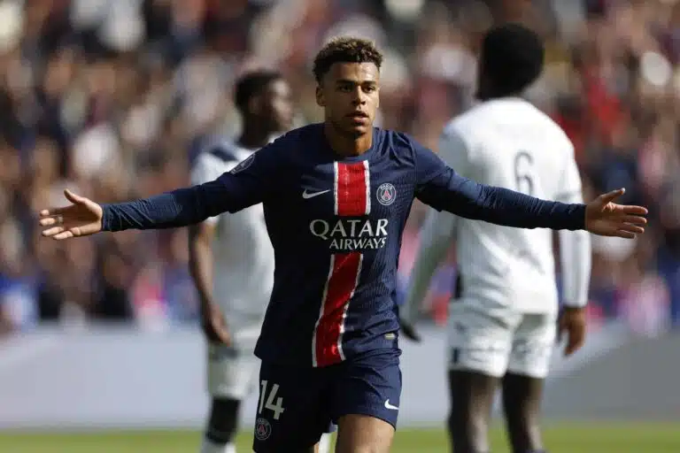 Bayern jäi nuolemaan näppejään – tämä PSG:n kultakimpale lipesi käsistä