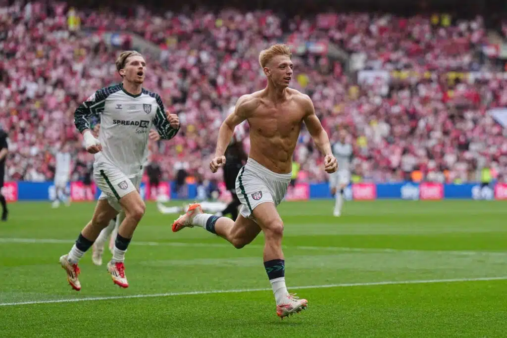 Valioliiga-nousu ratkesi lisäajan draamaan – voittomaali 95. minuutilla