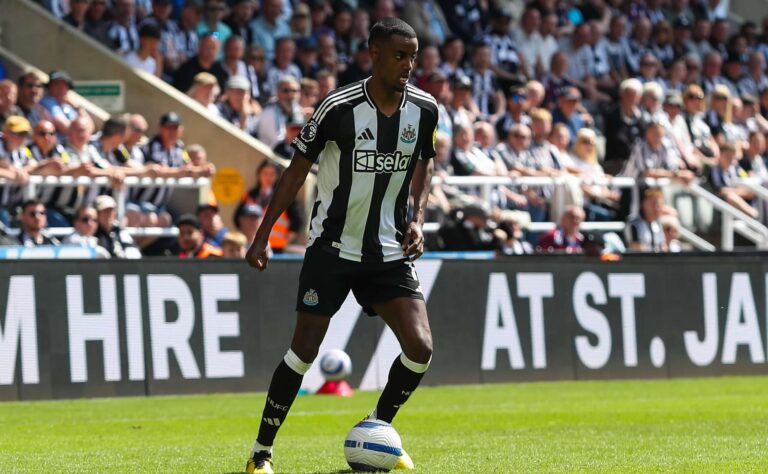 Newcastle valmis kovaan ratkaisuun – Isakista taistellaan nyt tosissaan