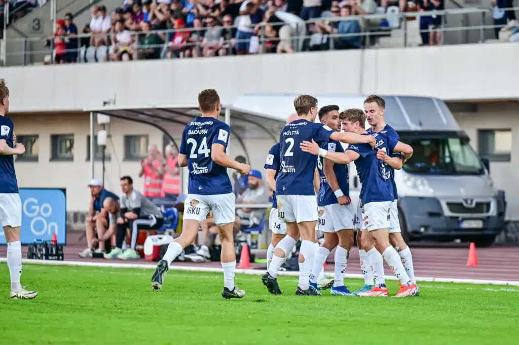 Näkökulma: Veikkausliiga tekee uuden öisen aluevaltauksen