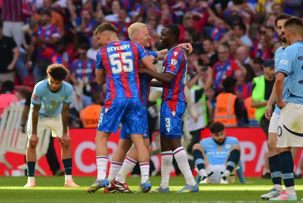 Crystal Palace tavoittelee tuplaryöstöä – EM-sankari Valioliigaan?