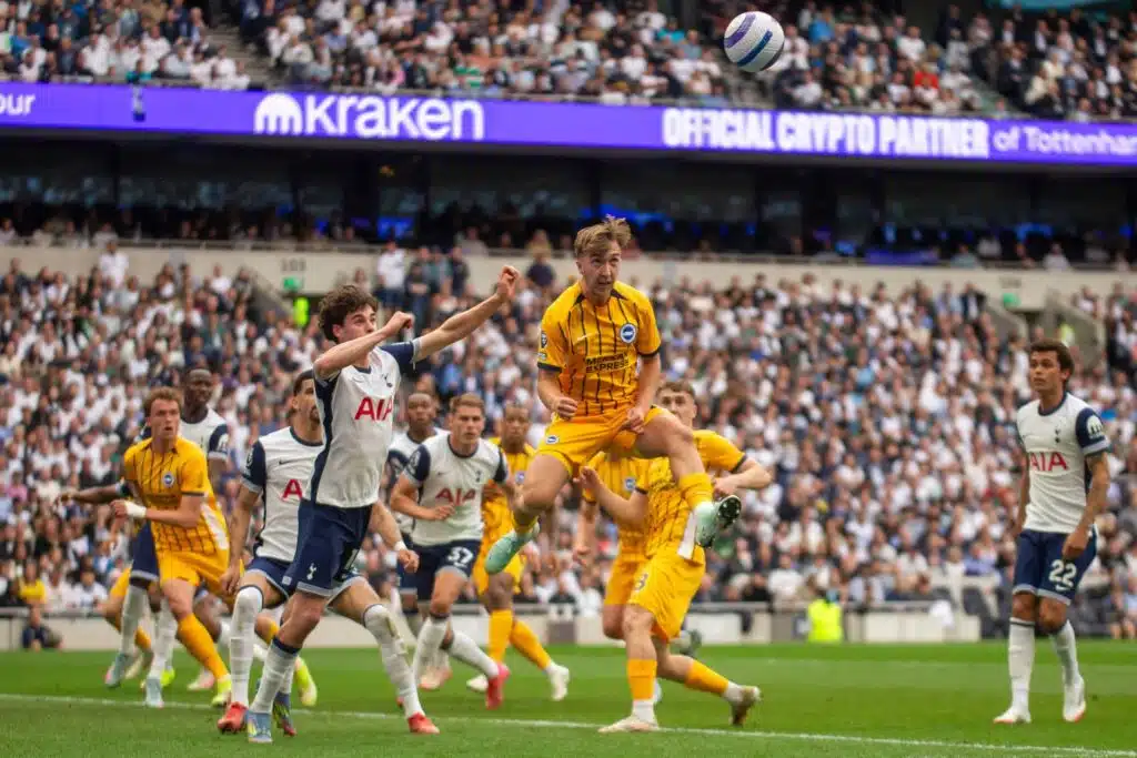 Brighton lähellä isokokoista hankintaa – viiden vuoden pahvi ruotsalaiselle?