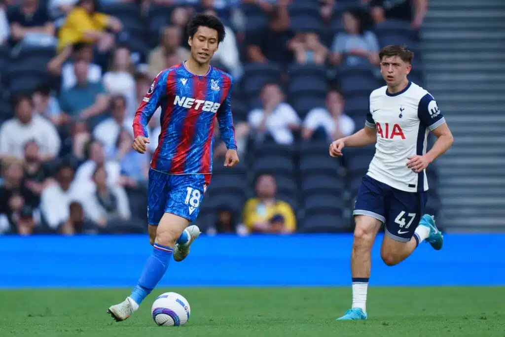 Mikä on seuraava askel? Brittisensaatio otti kynän kauniiseen käteensä