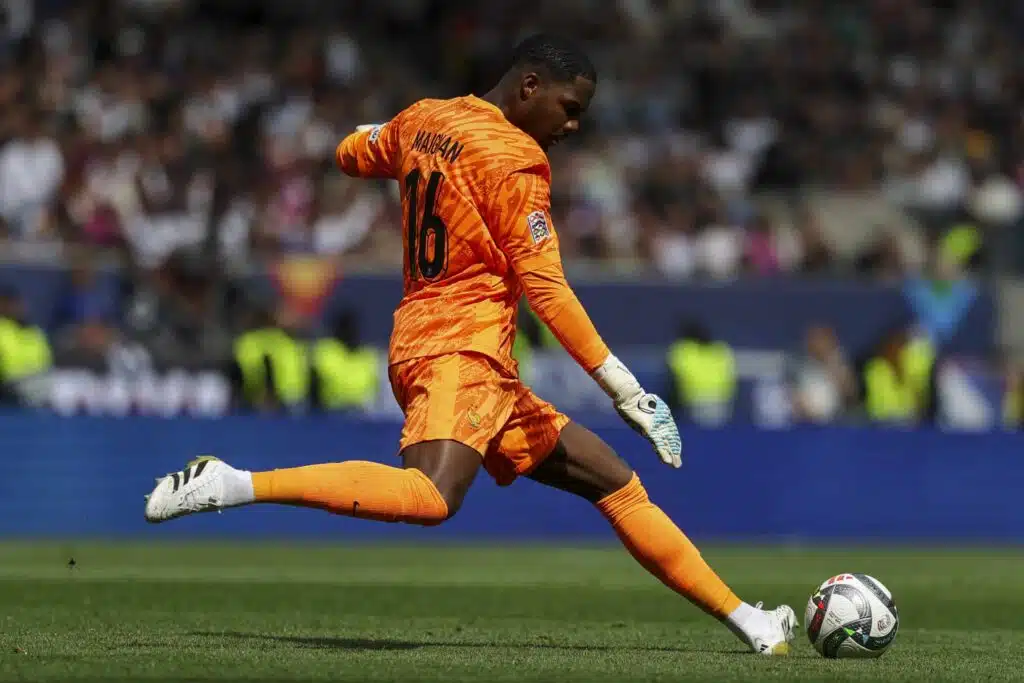 Huippuvahdin tilanne hämmentää – ökyseura kärkkyy tilaisuutta