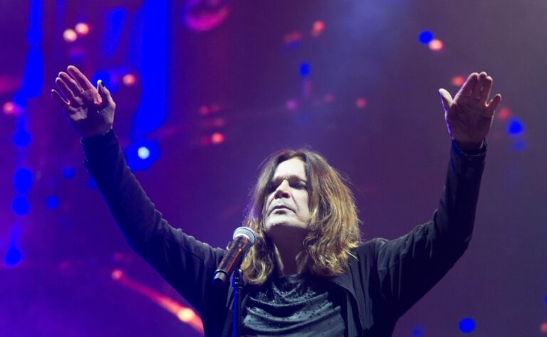 Aston Villa järkyttyi Ozzy Osbournen kuolemasta