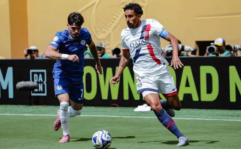 Raju vertaus Valioliiga-legendaan – Chelsea-pelaaja ManU-ikonin hampaissa