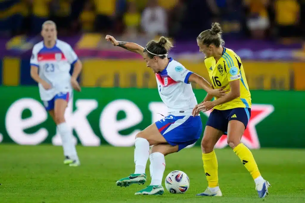 Englannin sankari ylisti Ruotsia trillerin jälkeen