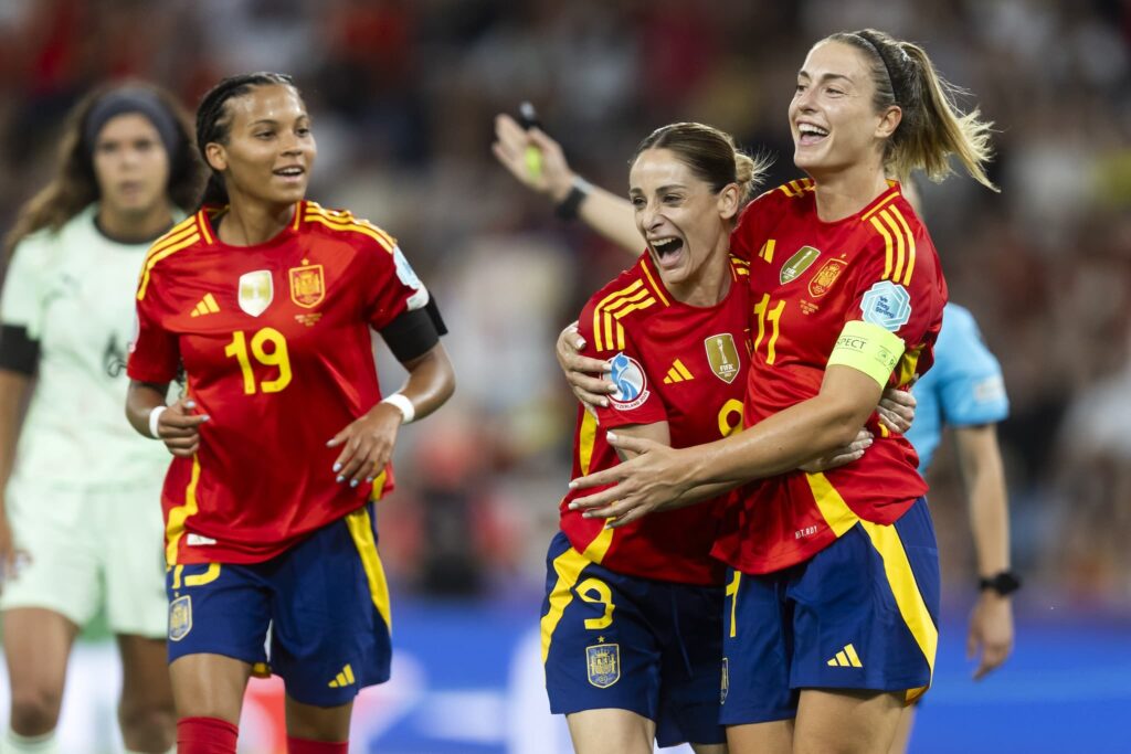 Espanja vaikeni murskavoiton jälkeen – yksi sana kiellettiin pukukopissa