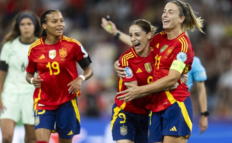 Espanja vaikeni murskavoiton jälkeen – yksi sana kiellettiin pukukopissa