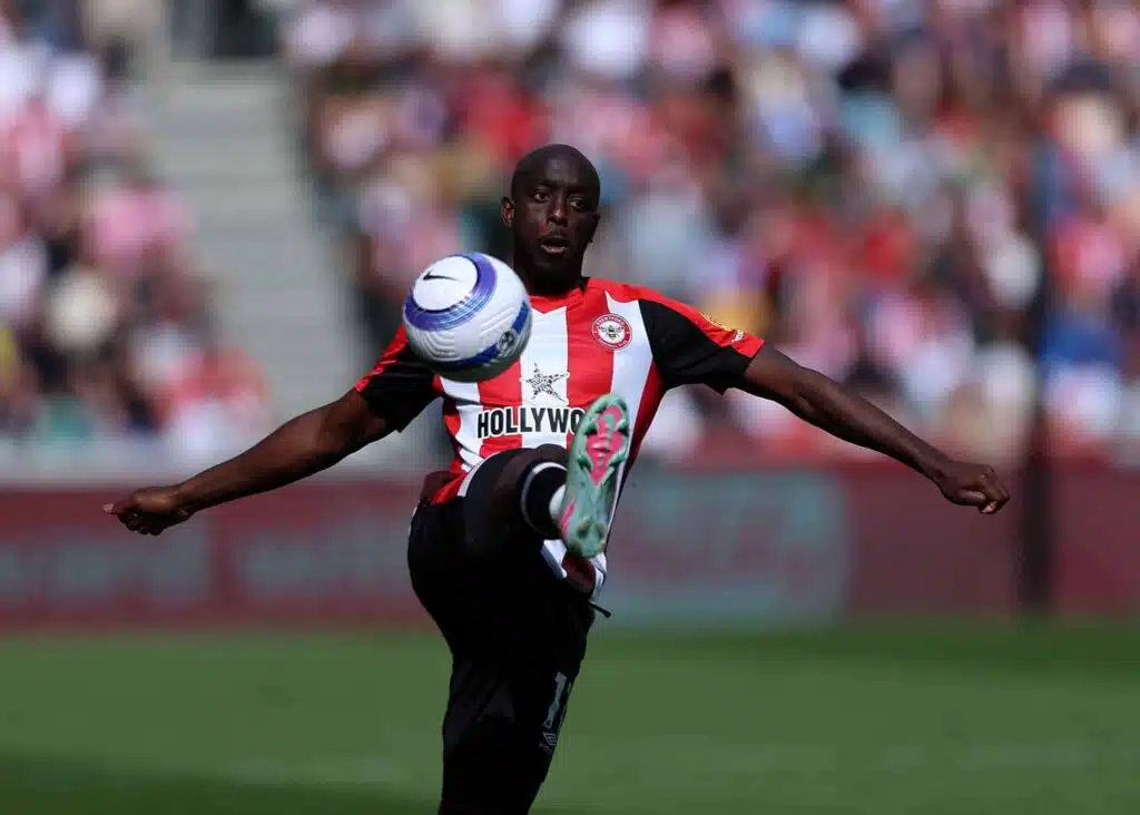 Valioliiga-seura jäi nuolemaan näppejään – näin maalitykki pakotti siirtonsa läpi