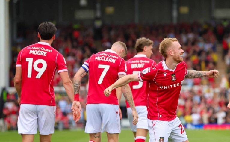 Wrexham rikkoi ennätyksen – City-pelaaja tarttui haaviin