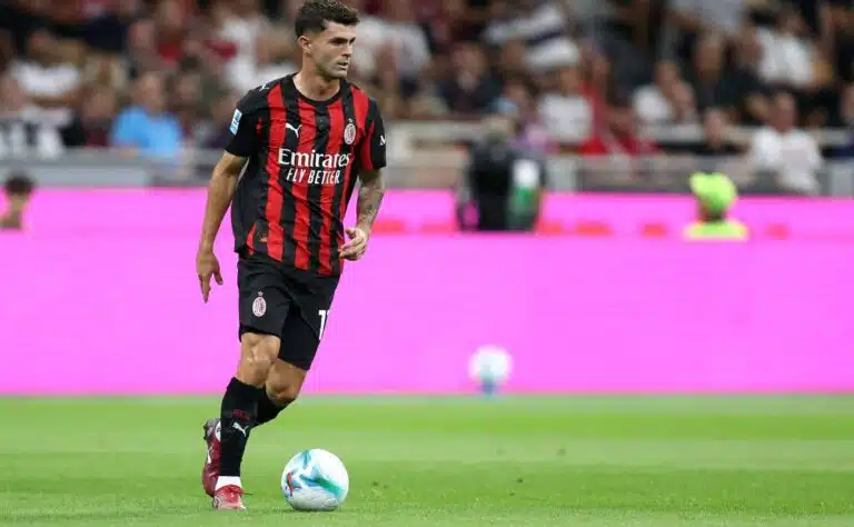 Jenkkitähti huhumyllyn kohteena – tästä syystä Lontoossa hierotaan käsiä