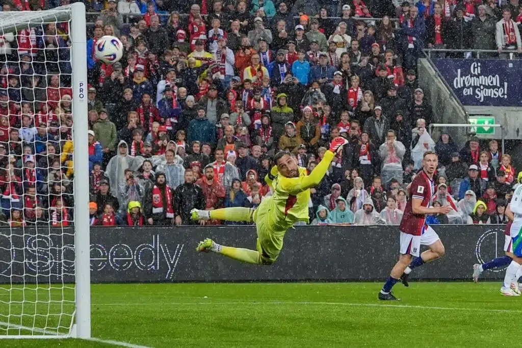 Maailman ykkönen liikkeellä – ryövääkö City Unitedin siirtokohteen?