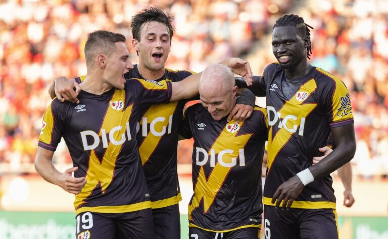 Konferenssiliigassa kiehahti – espanjalaisseura kohun keskiössä