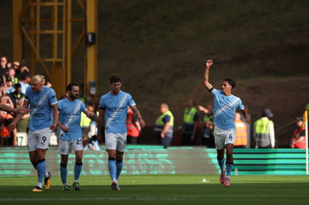 Maajoukkuemörssärin pojat tekivät historiaa – veljespari debytoi Manchester Cityssä