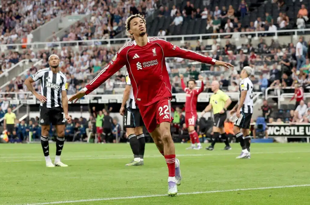 Liverpoolin jättihankinta muuttui sankarista konnaksi – Arne Slotilta täystyrmäys