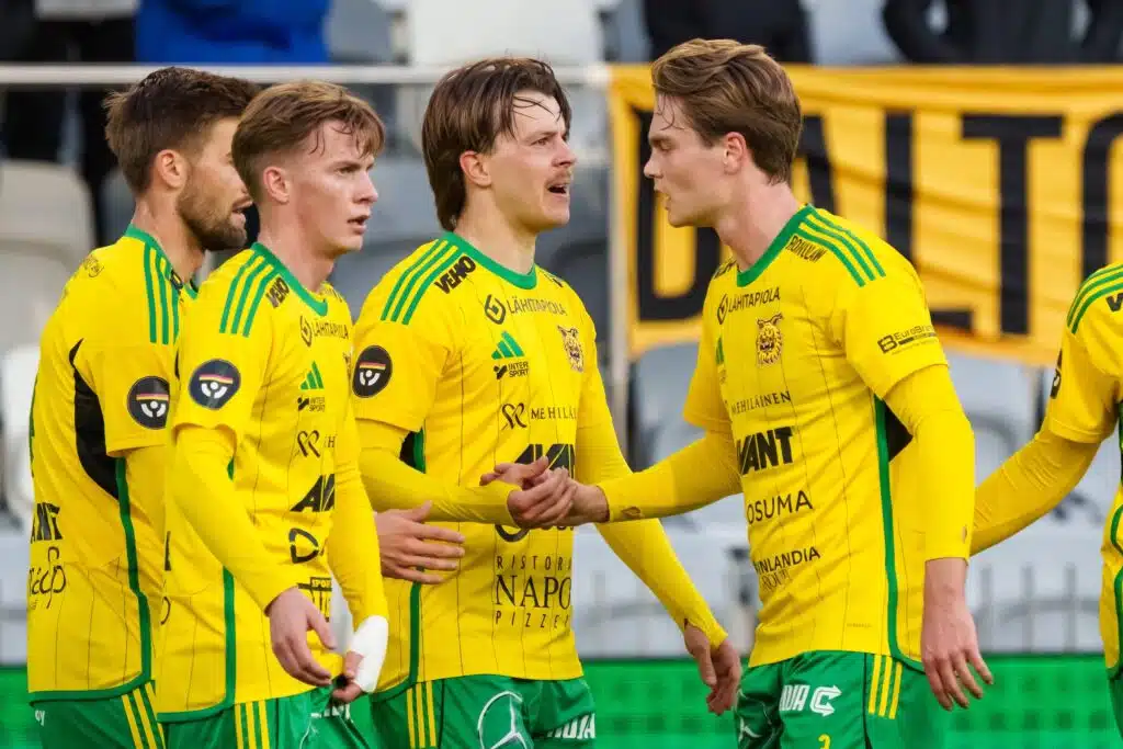 Näkökulma: Jalkapalloväki lähes yksimielisenä – tsemppiä Ilves!