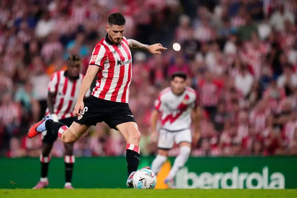 80 miljoonan kysymysmerkki – espanjalaistähden nimi Valioliiga-jättien huulilla