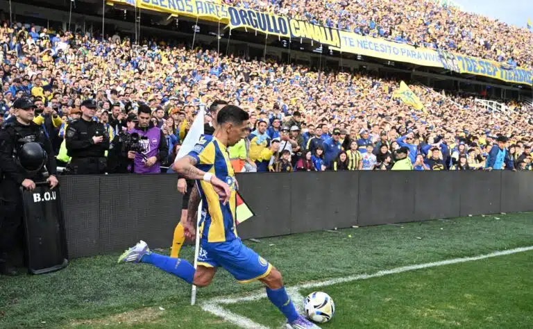 Hukkaan heitetty jättihankinta – miksi argentiinalaistähden siirrosta Manchester Unitediin muodostui painajainen