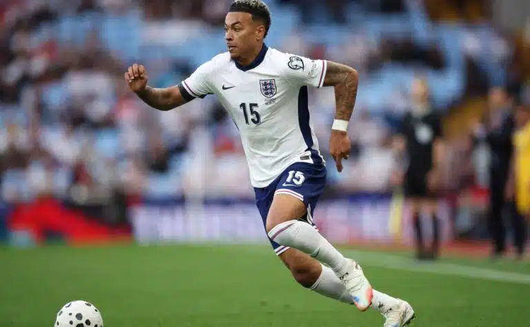 Reaktio: Antti Niemi hehkuttaa – ”Tämän kaverin ei kannata buukata Bermudan matkoja”