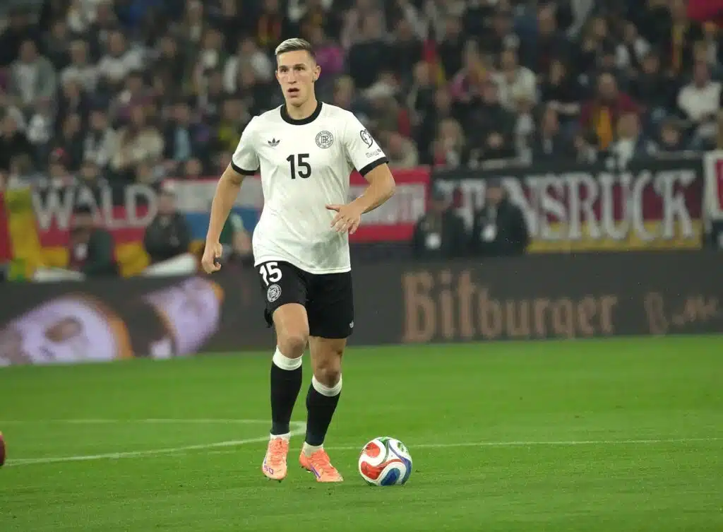 Liverpool ja Bayern hakkaavat päätään seinään – Saksan helmi tiukassa pihtiotteessa