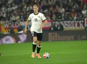 Real Madrid murtaa oman siirtolinjansa – 50 miljoonan ratkaisu voi mullistaa puolustuksen