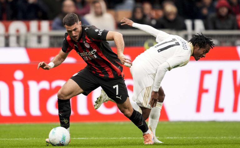 Jättimäinen vaihtokauppa nurkan takana – hiekka valuu tiimalasissa