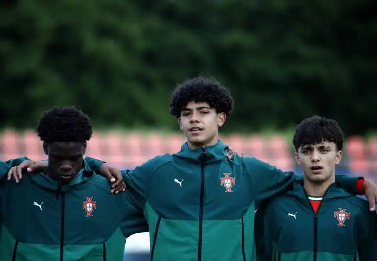 Cristiano Ronaldo Júnior astui valokeilaan