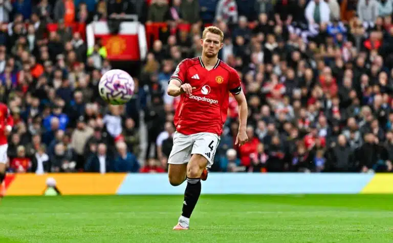 Ykkösmies sivussa – Manchester Unitedin pakka vaarassa hajota