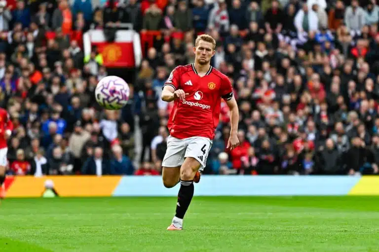 Sieltä se tuli: Man United -puolustaja ulkona MM-kisoista